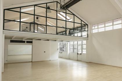 Loft total white in Isola