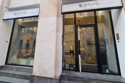 Temporary e showroom in zona Duomo