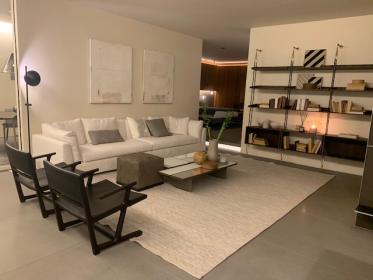 Showroom in zona Porta Nuova