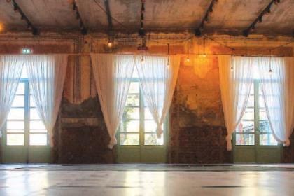 Location con piscina e terrazza