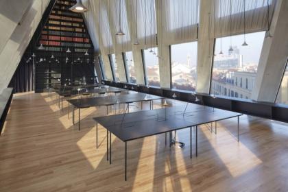 Spazio meeting vetrato in Garibaldi