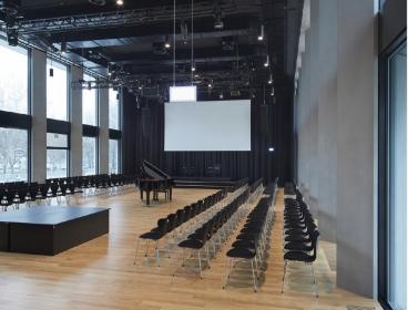 Spazio meeting vetrato in Garibaldi