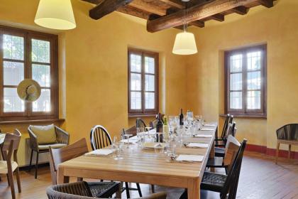 Cascina nella campagna pavese