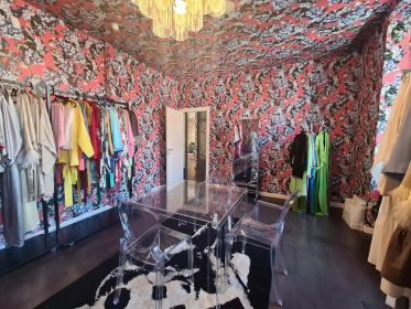 Showroom moda in San Babila