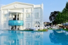 Villa con piscina fuori Milano