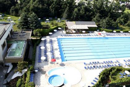 Location Pool Party