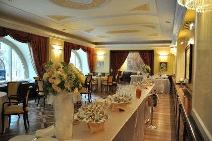 Elegante e Storico Ristorante in Duomo