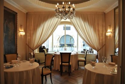 Elegante e Storico Ristorante in Duomo