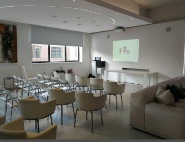 Loft design con terrazza