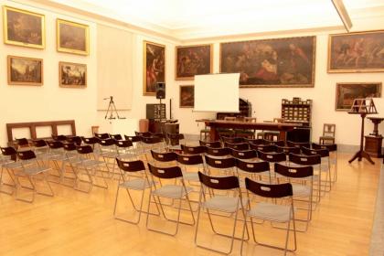 Biblioteca Storica in centro