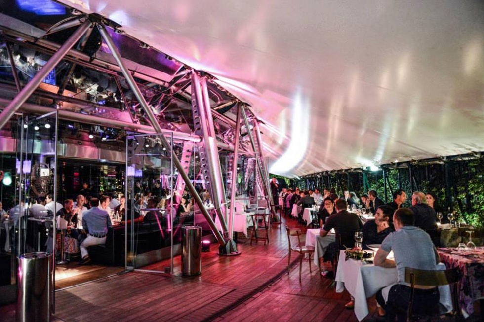 Come organizzare un anniversario aziendale perfetto: 5 consigli pratici per un evento indimenticabile